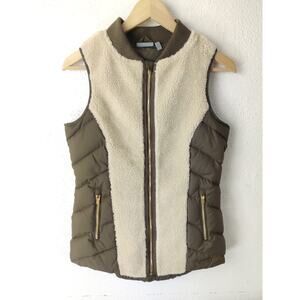 Athleta Responsible Olive Green Cream Sherpa Down Full Zip Quilted Vest Size XS